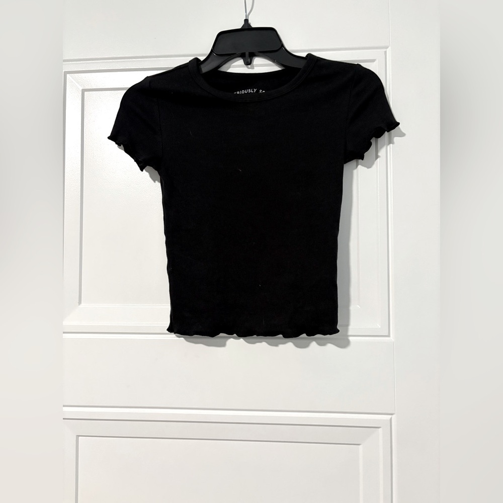 Aeropostale Black Short Sleeve Tee